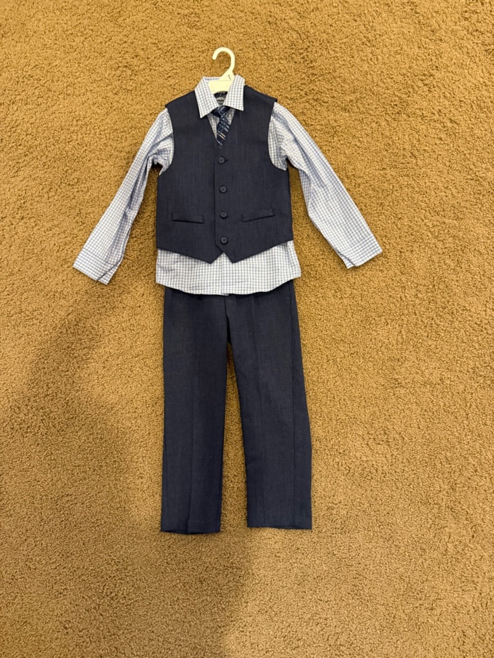 Boys suit.